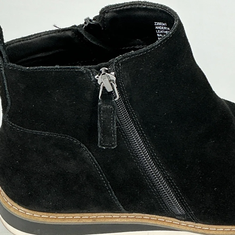 Me Too Size 8 Ander Black Suede Side Zip Ankle‎ Boot Women's